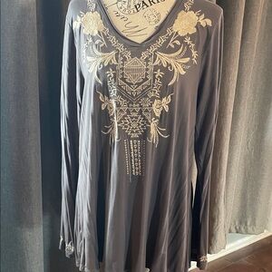 ANDREE BY UNIT Gray Tunic with Cream Embroidered Yoke